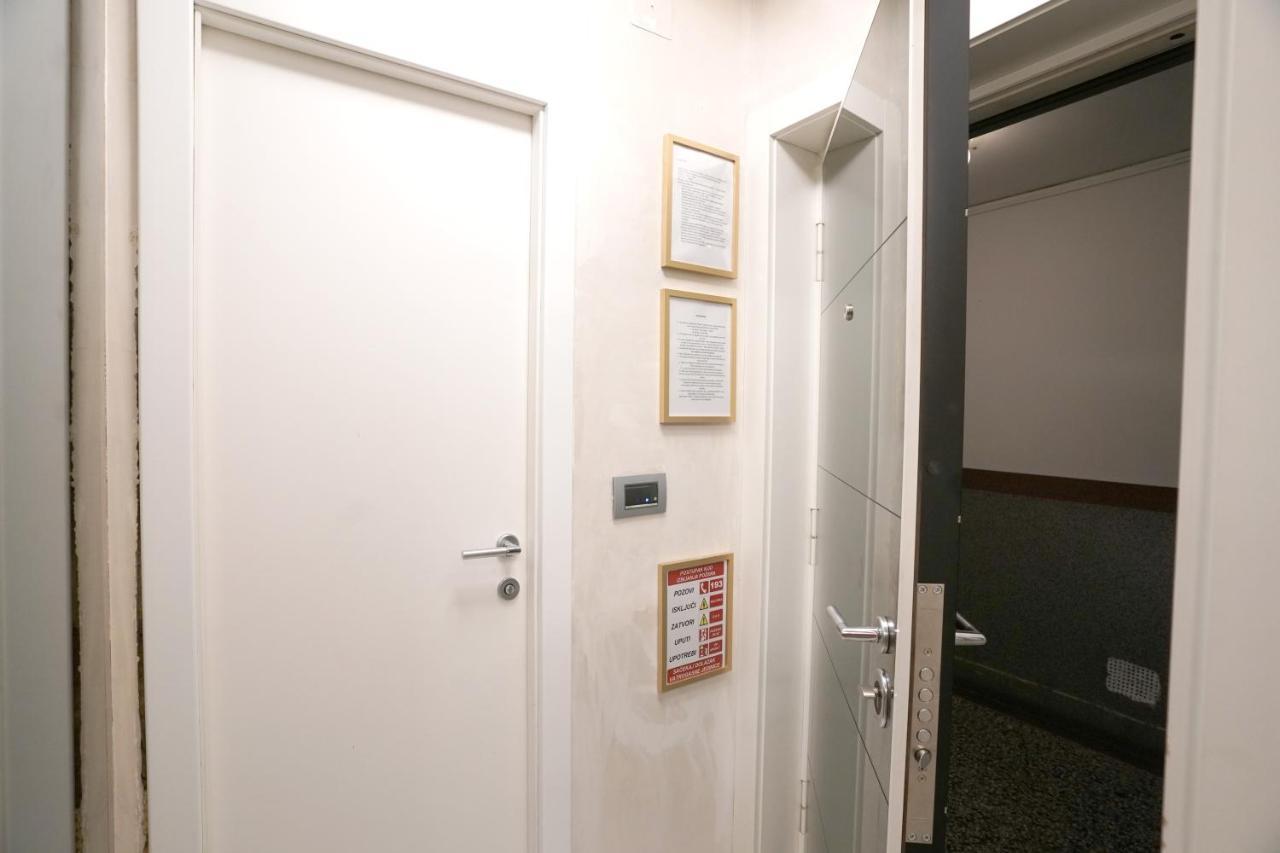 Apartman Stash Beograd Bagian luar foto